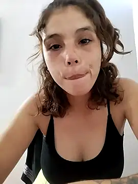 Snapshot of mariamac420 chatting on February 2026 10:30:01 PM mariamac420 online show from February 2026 10:30:01 PM