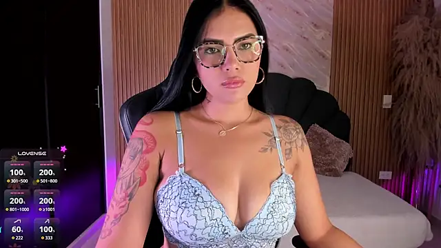 karol green  online show from September 2025 01:38:01 AM