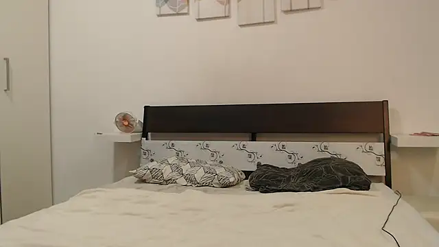 Snapshot of BlakeGumball chatting on January 2025 09:54:01 PM BlakeGumball online show from January 2025 09:54:01 PM