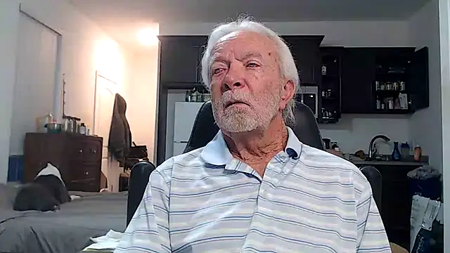 rockpoint69 online show from December 2025 01:09:02 PM