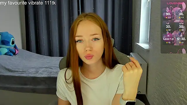 Hot Mia  online show from March 2025 11:55:02 AM