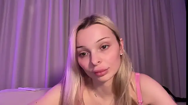 HannaXLove online show from February 2026 09:02:01 PM