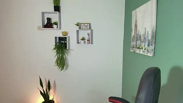 Snapshot of bella_99_ chatting on December 2024 11:28:01 AM bella 99 online show from December 2024 11:28:01 AM