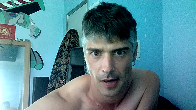houseofbrats online show from June 2026 12:05:02 PM