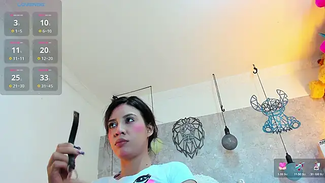 Snapshot of Rebeca_xs chatting on February 2026 08:29:02 PM Rebeca xs online show from February 2026 08:29:02 PM