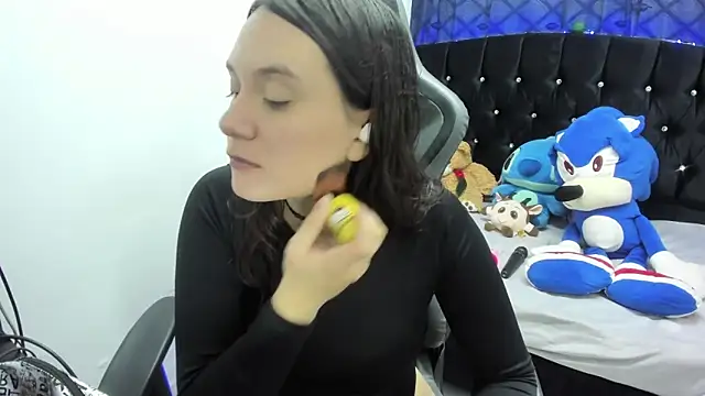 Snapshot of Wanda_sg chatting on March 2025 06:00:01 PM Wanda sg online show from March 2025 06:00:01 PM