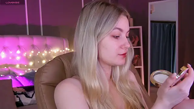 elinanortas online show from February 2025 01:11:01 AM