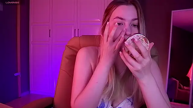 elinanortas online show from September 2025 01:17:02 AM