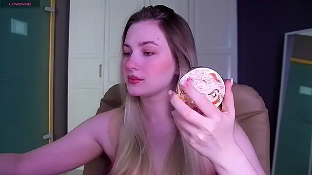 elinanortas online show from September 2025 01:16:02 AM