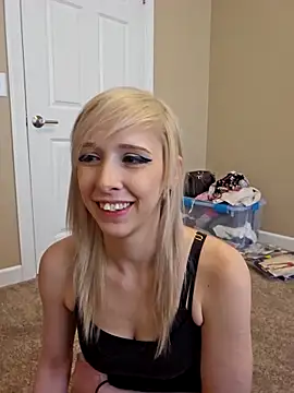 AmethystFoxx online show from September 2025 06:07:01 PM