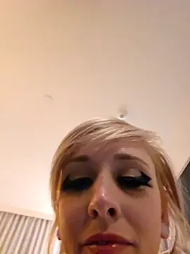 AmethystFoxx online show from February 2026 06:34:02 AM