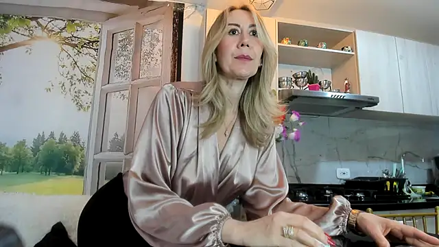 Snapshot of ashleymilf_1 chatting on May 2026 07:31:01 PM ashleymilf 1 online show from May 2026 07:31:01 PM