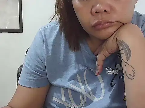 wild amber25 online show from November 2025 12:00:02 AM