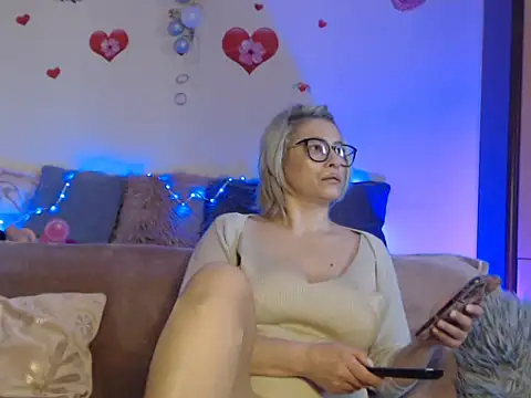 BellaBellaHot online show from February 2025 12:29:02 PM