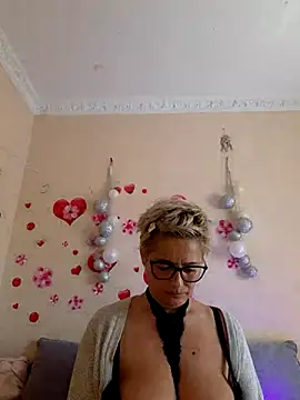 BellaBellaHot online show from October 2025 09:40:01 AM