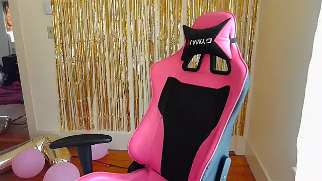 ashleyblaydex online show from April 2026 07:07:02 PM