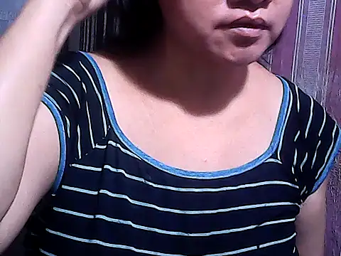 sweetsosie18 online show from October 2025 04:07:02 PM