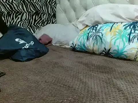 sharlot003 online show from February 2025 10:37:02 AM