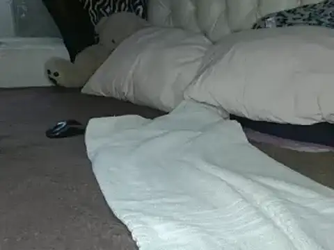 sharlot003 online show from March 2025 12:03:01 PM