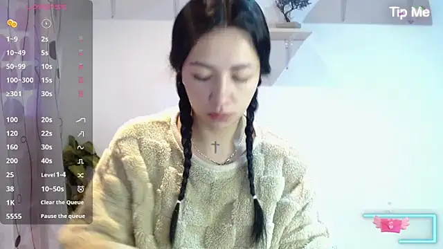 MadisonCambel online show from December 2024 01:31:02 PM