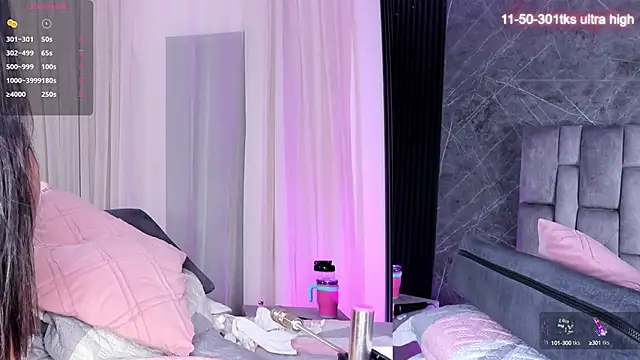 emily fox1 online show from September 2025 12:05:02 PM