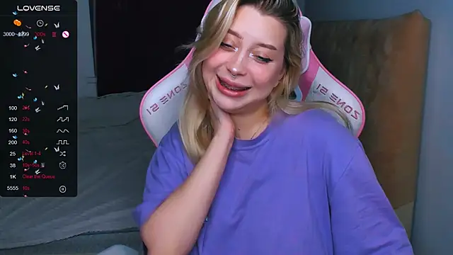 MonaLauu online show from September 2025 02:06:02 AM