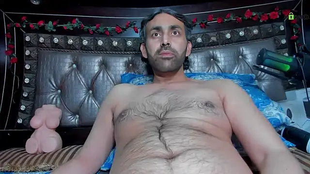 Snapshot of CrisJordan_Hot chatting on December 2025 04:03:01 PM CrisJordan Hot online show from December 2025 04:03:01 PM