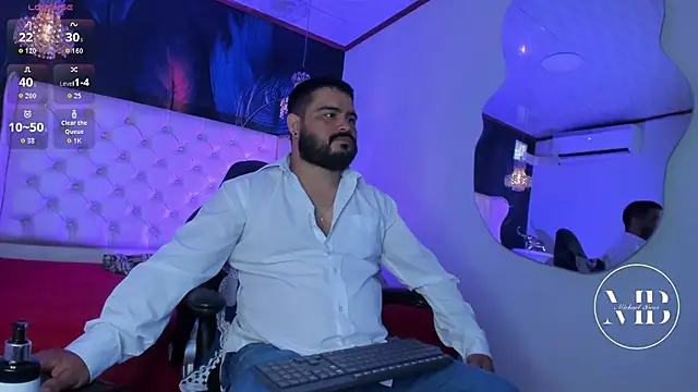 MichaelBear  online show from October 2025 12:56:02 PM