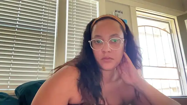 dreamyriri online show from April 2026 06:47:01 PM