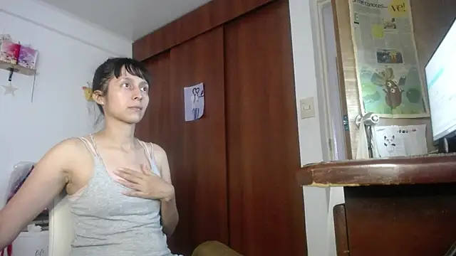 Snapshot of Moon_lunita chatting on June 2026 08:24:01 PM Moon lunita online show from June 2026 08:24:01 PM