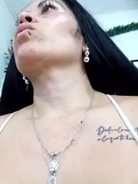 Snapshot of Tania_mature chatting on December 2025 05:09:01 PM Tania mature online show from December 2025 05:09:01 PM