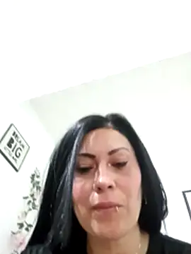 Snapshot of Tania_mature chatting on April 2026 03:51:02 PM Tania mature online show from April 2026 03:51:02 PM