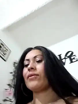 Snapshot of Tania_mature chatting on May 2026 05:54:02 PM Tania mature online show from May 2026 05:54:02 PM