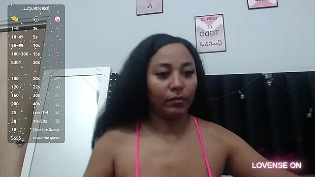 colombiamommy online show from December 2024 12:59:02 PM