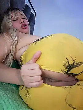 miafresa hot online show from February 2025 11:53:02 PM