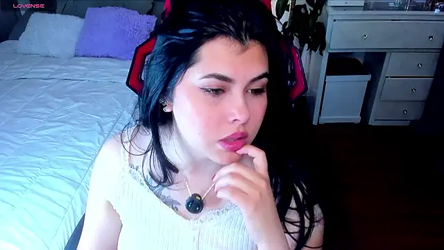 Alyaa s online show from February 2026 08:21:01 PM