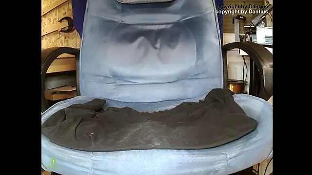 Dantius22 online show from January 2025 08:29:01 AM