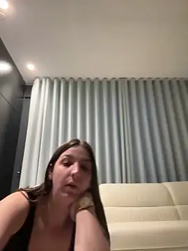 DoriDeluxe66 online show from February 2025 09:01:01 PM