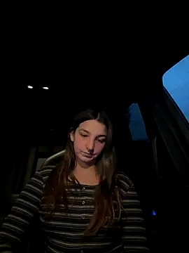 DoriDeluxe66 online show from September 2025 06:18:02 PM