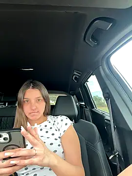 DoriDeluxe66 online show from September 2025 02:33:02 PM