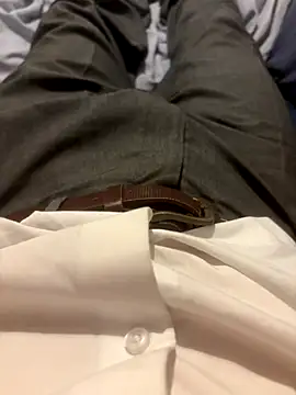 Snapshot of HunterBaby chatting on November 2025 10:45:02 PM HunterBaby online show from November 2025 10:45:02 PM