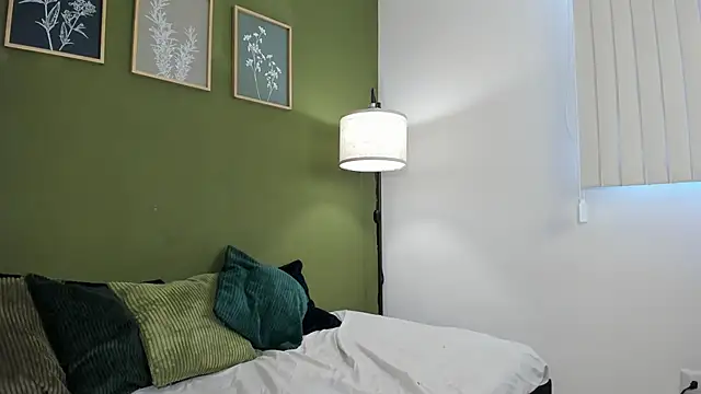 karlye 5 online show from September 2025 12:18:02 PM