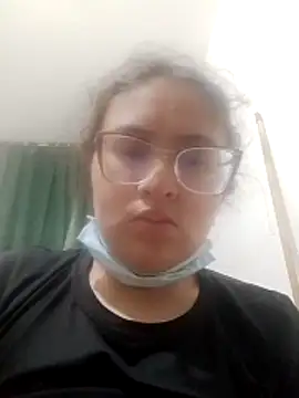 Snapshot of johannasexy97 chatting on February 2026 07:45:01 AM johannasexy97 online show from February 2026 07:45:01 AM