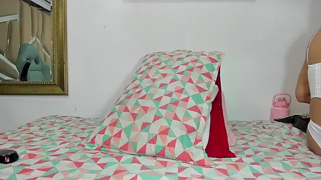 naia blessed online show from February 2025 07:16:02 PM