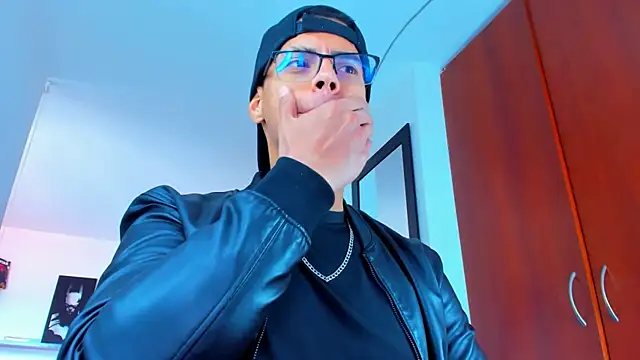  John Boy  online show from September 2025 07:03:01 PM