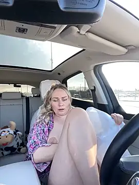 Snapshot of Bondgirl_013 chatting on February 2025 09:13:02 AM Bondgirl 013 online show from February 2025 09:13:02 AM