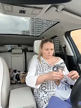 Snapshot of Bondgirl_013 chatting on March 2025 11:38:02 AM Bondgirl 013 online show from March 2025 11:38:02 AM