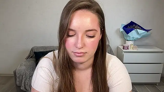 EvaMaddison online show from February 2026 06:12:02 PM