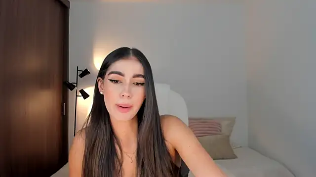 Snapshot of RebeccaBaxter chatting on September 2025 01:06:02 AM RebeccaBaxter online show from September 2025 01:06:02 AM