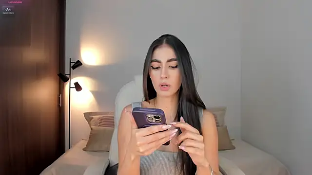 Snapshot of RebeccaBaxter chatting on October 2025 01:47:01 AM RebeccaBaxter online show from October 2025 01:47:01 AM